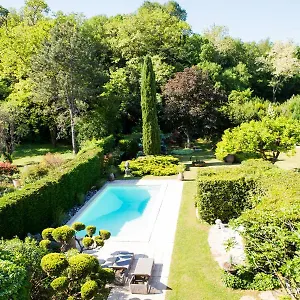 Les Cent Ciels Maison d'hôtes Salavas